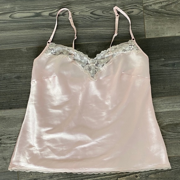 SOLD Vintage Victoria’s Secret Satin Y2k Top 🤍 - Picture 3 of 4